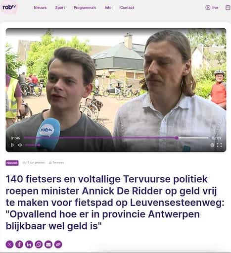 Burgemeester Thomas Geyns spreekt tijdens de actie van de Fietsersbond langs de N3 in Tervuren. Screenshot RobTV