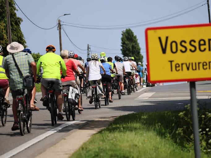 Actie van de Fietsersbond Tervuren langs de N3 voor een veilig fiets- en voetpad op 23 mei 2026. ©Tervuren+