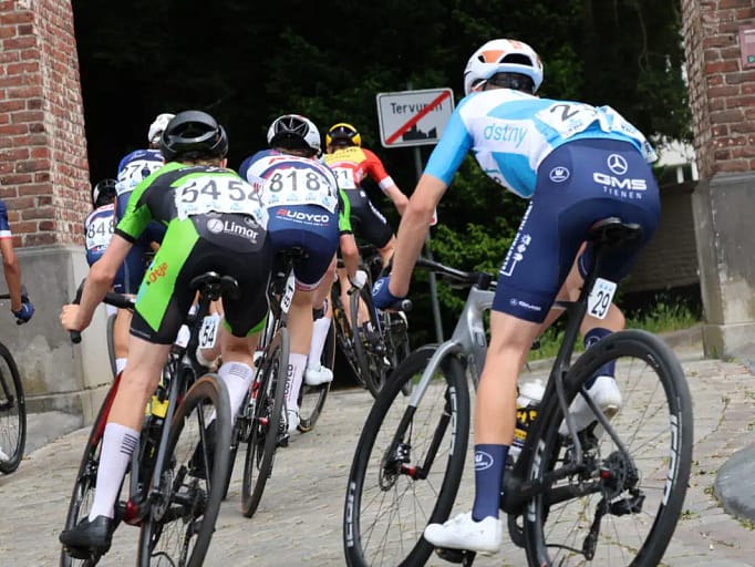Tervuren Sport Clubs Sign Dutch Language Charter to Get Grants