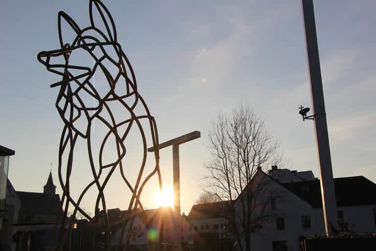 Steel sculpture of a Tervuren dog